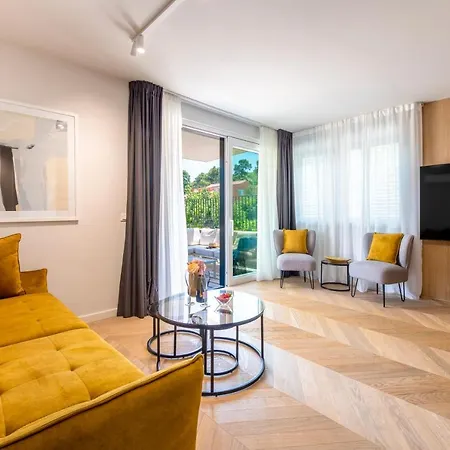 Apartment Premium V